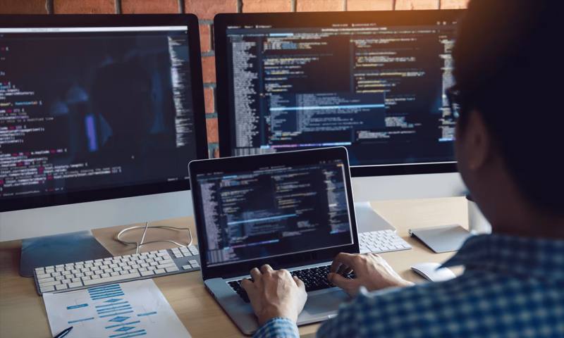 数据科学选型:R与Python如何赋能光山县网站建设?